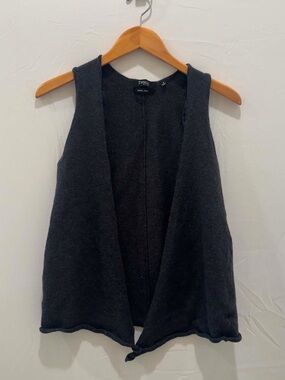 Threads Sacks Fifth Open-Front Knit Vest in Black 100% Italian Merino Wool Women